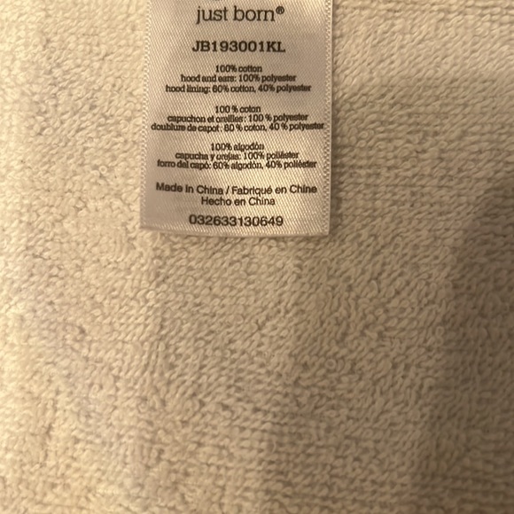 Just Born Gender Neutral Baby Elephant Baby Hooded Towel wrap! Perfect for bath! - Picture 5 of 8